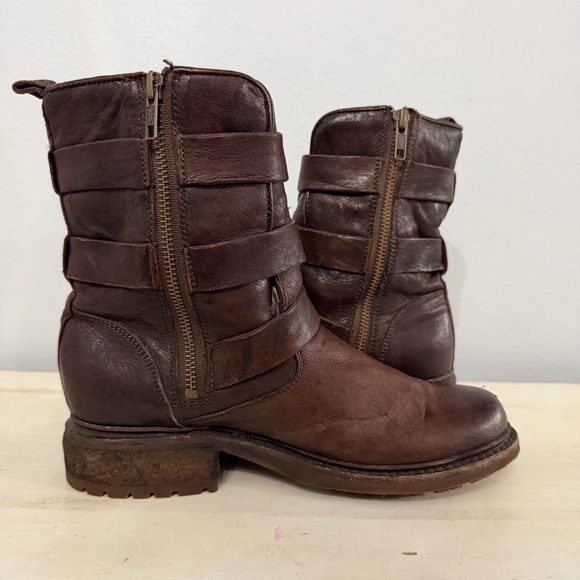 Frye Valerie Strappy Shearling-Lined Moto Boots Size 7.5 - Picture 3 of 9